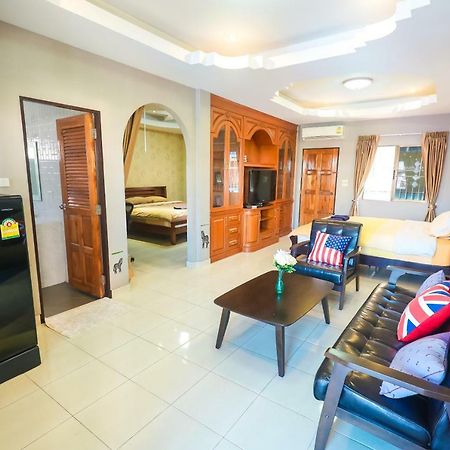 Marin House Pattaya Exterior foto