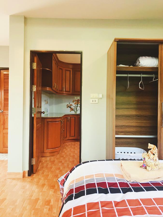 Marin House Pattaya Exterior foto